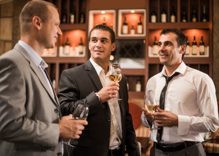 Rượu vang trong giao tiếp và kinh doanh