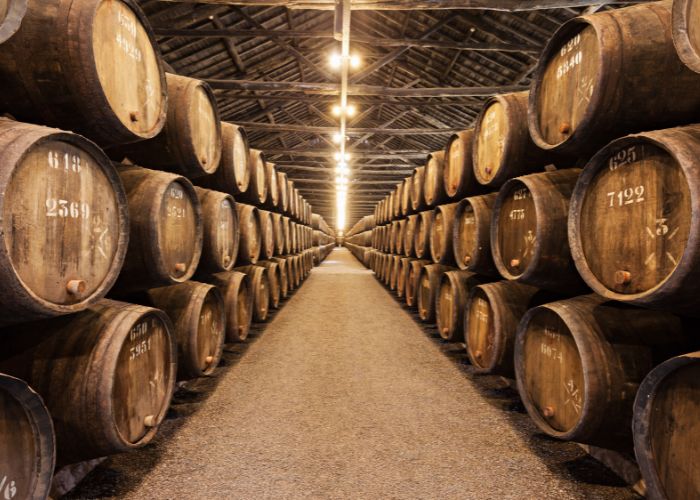 Lão hóa trong thùng gỗ sồi