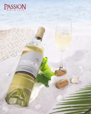 Chai rượu vang trắng Passion nhập khẩu chính hãng từ Chile.